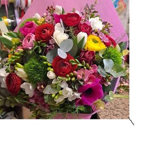 bouquet creativo del fiorista S