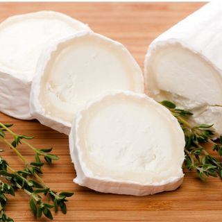 Tostada rulo con cebolla caramelizada