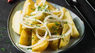 მოხარშული კარტოფილი
