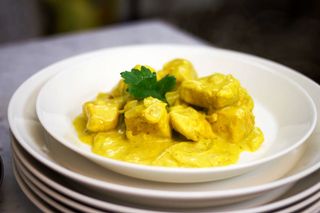 164 Pollo in salsa curry
