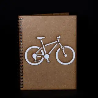 Agenda A5 din lemn cu bicicleta