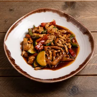 Salteado Gai Pad Med