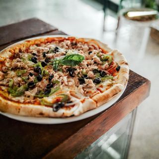 Pizza Gallega (30 Cm. A 33 Cm.)