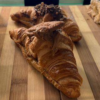 Croissant Relleno De Lotus