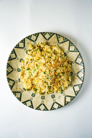 Рис с яйцом и овощами