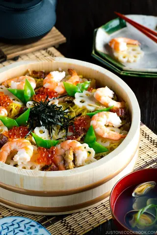Isa-ebi chirashi