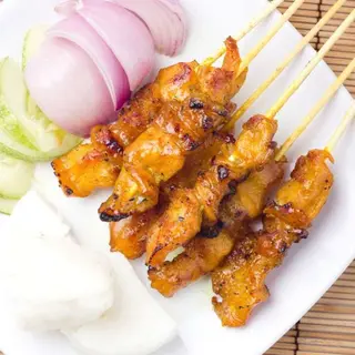 14. Pinchitos de pollo sate