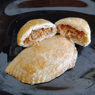 Empanadilla horneada de pollo