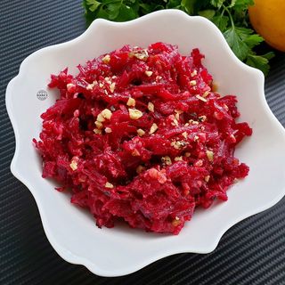 Salată de sfeclă roșie 