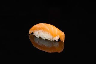 Nigiri salmone - 2 pezzi