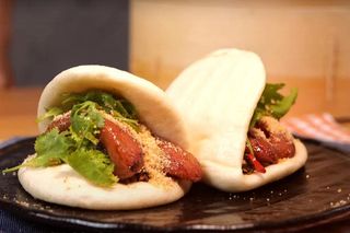 R3. Panino farcito con cotoletta di pollo- 1 pezzo