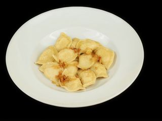 Вареники з соленим сиром та вершками 330г