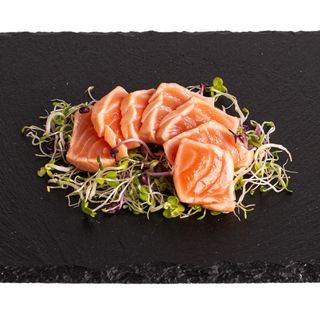 36.Сашими сьомга татаки (80г)