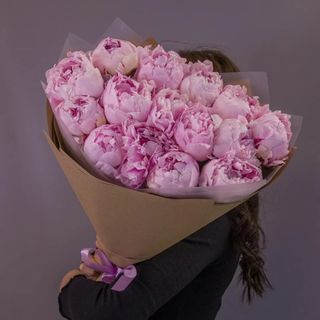 Buchet din 15 bujori