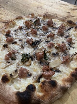 Funghi e salsiccia