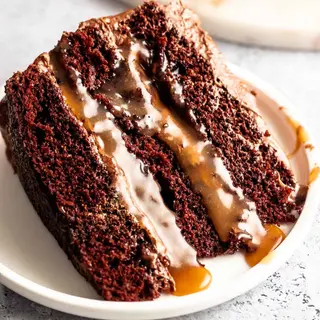 Salted Caramel Cake Slice