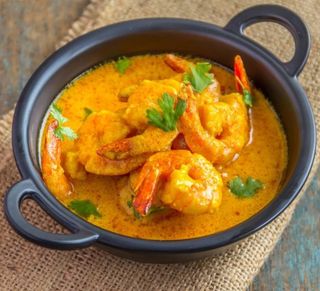 Gambas com caril