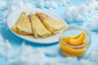 Palačinke sa džemom od kajsije