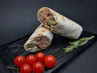 Люля -кебаб з телятиною у лаваші