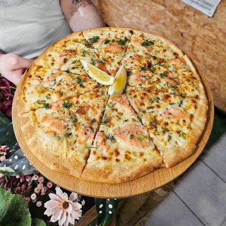 22. Pizza Łososiowa 33cm