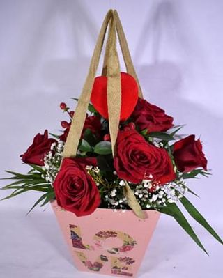 Bolsa Love Con 6 Rosas