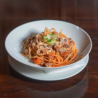 Spaghetti cu fâșii de vită