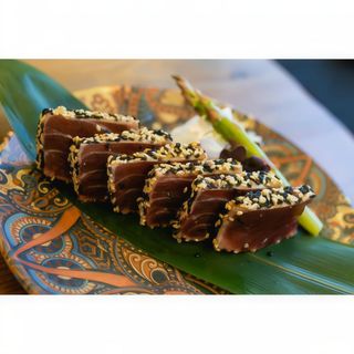 Tataki de atún y sésamo