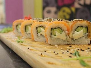 Дабл Філа лосось/вугорь (250g)