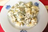 Салата с кисели краставички, картофи и яйце (300г)
