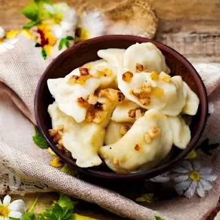 Pierogi z ziemniakami i cebulką