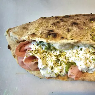 CALZONE