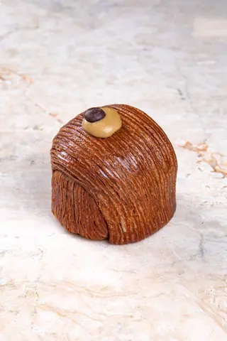 Croissant Brownie Cafea