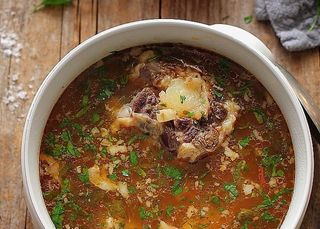 Ciorbă de coadă de vită