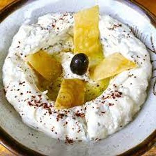 Labneh Btoum