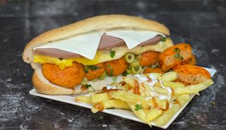 Ma39oda Omelette Fromage Luncheon + Frites + Boisson 25cl