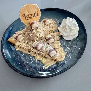 Waffle c/ Creme Choc. Branco (Kinder Bueno)
