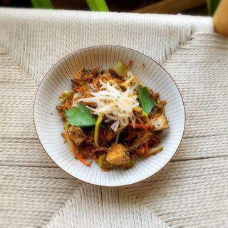 Wok Teriyaki De Arroz Salteado Con Brotes De Soja