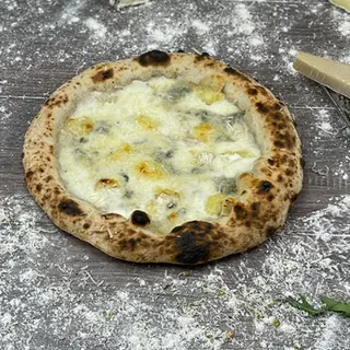 Pizza Quattro formaggi Napoletta 