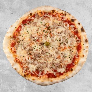 Tuna Classic pizza