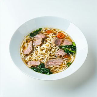 Supa de porc cu taitei