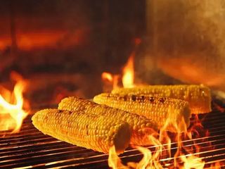 Кукурудза на вугіллі (100g)