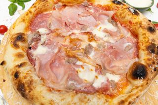 Pizza Quattro Carni Ø32cm