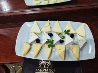 Selekcija sireva+Vranac pro corde 0,187