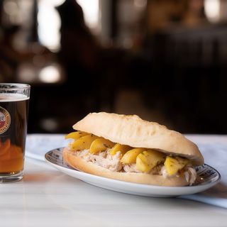 Bocadillo De Pollo Asado