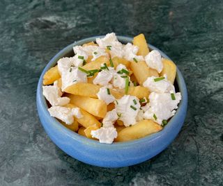 CARTOFI CU BRANZA DE CAPRA|210GR 