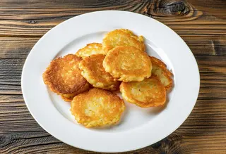 Placki ziemniaczane zapiekane z pieczarkami i serem  420g