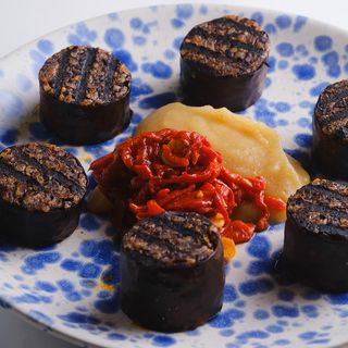 Morcilla De Burgos Con Pimientos Asados