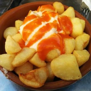 Patatas BRAVAS