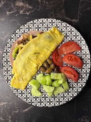 Омлет с прошуто кото