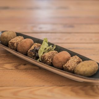 Surtido de croquetas vegetales